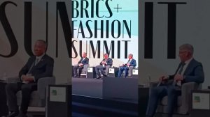 Щекотливые вопросы Канделаки об одежде спикеров Brics+ Fashion Summit