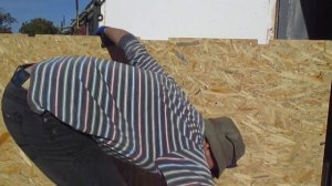 Как утеплить гаражные ворота своими руками. Лакировка OSB.