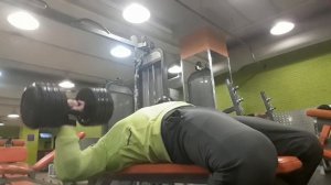 Жим гантели горизонт д3