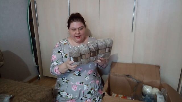 Большая посылка с пряжей, распакуем вместе! смотреть онлайн