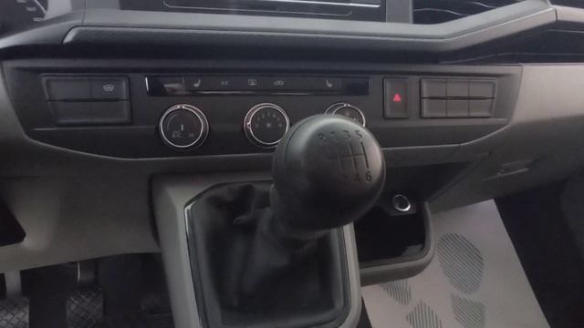 Volkswagen Transporter (2022) , рассмотрим автомобиль и его цену
