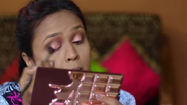 Rose Gold Eye Makeup Using Makeup Revolution Rose Gold Palette смотреть онлайн