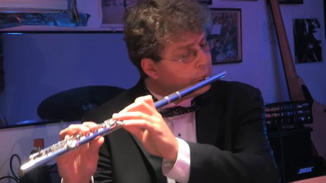 W.Mozart - Flute Quartet In D, 2nd Movement смотреть онлайн