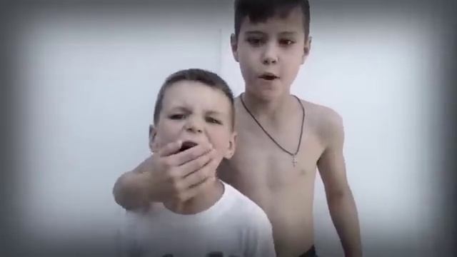 Клип на песню "Фая нет вайфая"/Мои братья