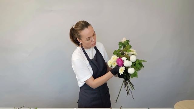 Как сделать букет с малиной // флористика