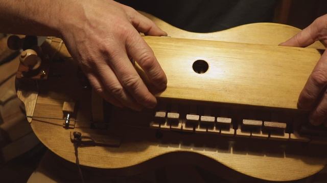 Настройка колесной лиры / Мастер Михаил Ефремов смотреть онлайн