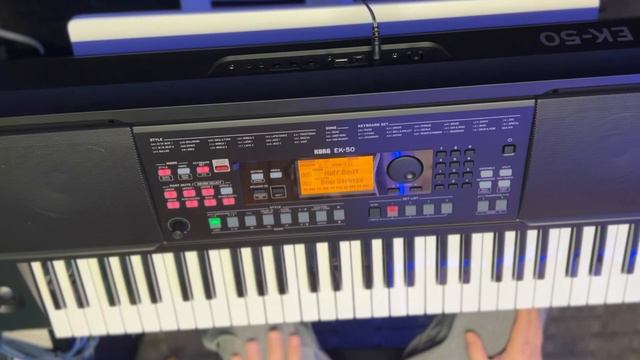 Korg EK 50 Keyboard with Eric Price смотреть онлайн