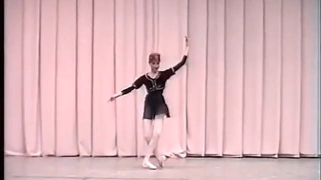 Alina Somova. Noune variation from Gayane. Vaganova. 2000. смотреть онлайн