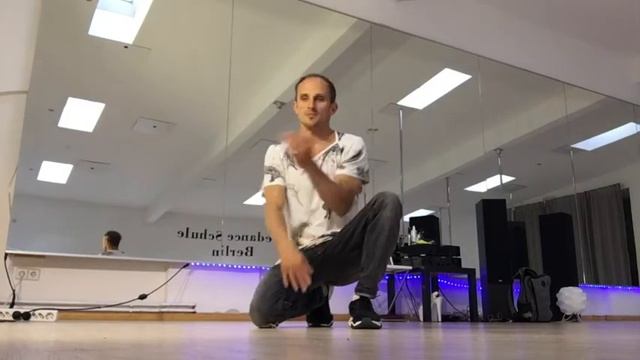 Breakdance - Lernvideo 4 vom Weltmeister "Killa Sebi" - METRONOM BERLIN TEGEL смотреть онлайн