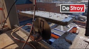 Демонтаж железобетонных балконных плит методом алмазной резки