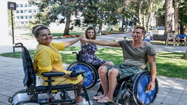 какой сегодня праздник? \ 17 августа \ праздник каждый день \ праздник к нам приходит \ есть повод смотреть онлайн