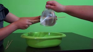 3 интересных опытов с водой