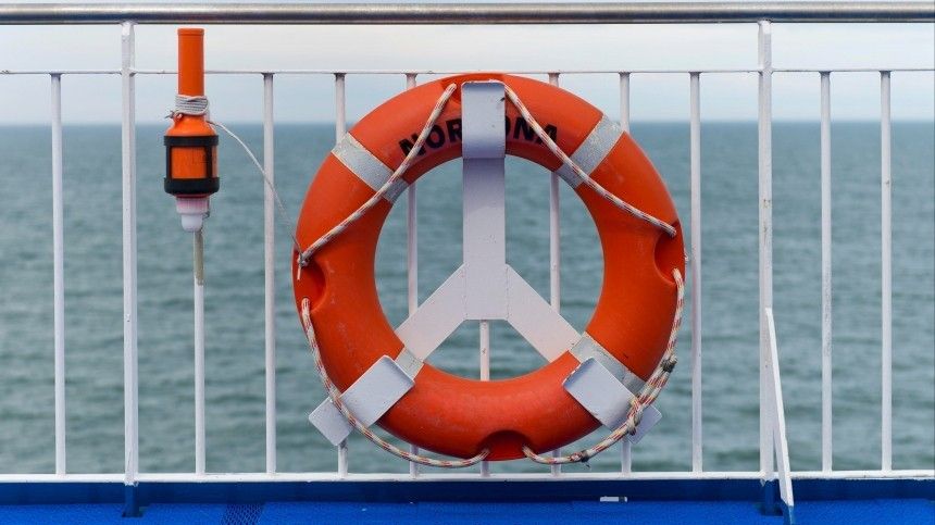 Российское рыболовецкое судно загорелось возле южнокорейского порта Пусан