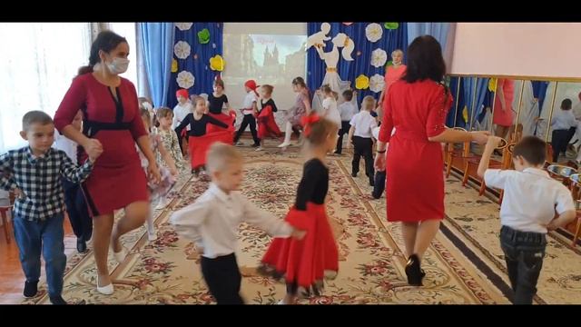 Утренник старшей группы ""Цветик семицветик" ко дню мамы смотреть онлайн