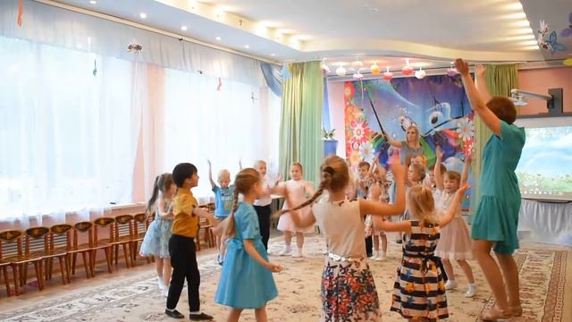 Музыкальная игра "Комарики и дети" смотреть онлайн