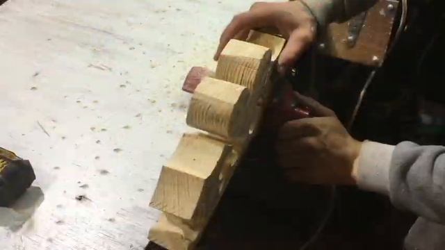 Из доски и не такое можно сотворить! Оригинальное изделие из старой доски! смотреть онлайн