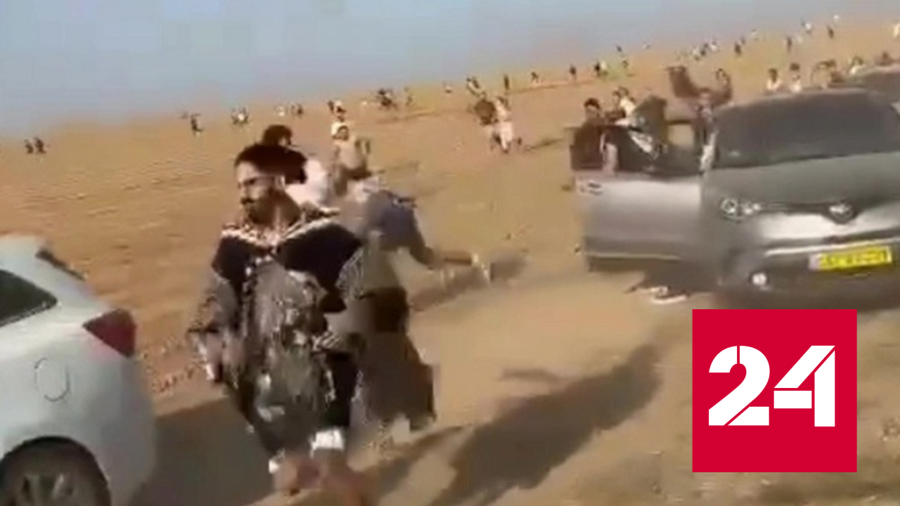 Участники фестиваля сняли на видео панику после нападения боевиков - Россия 24