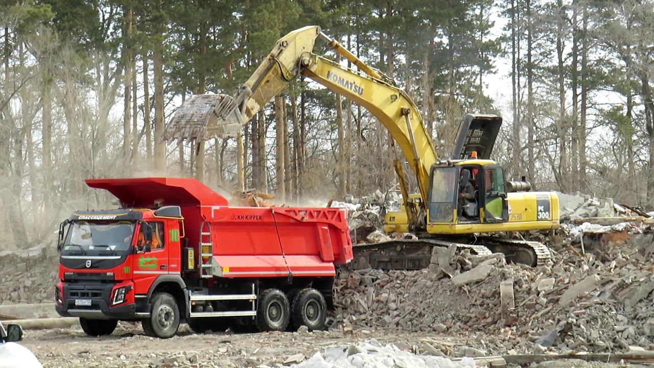 Volvo FM и Komatsu PC300 смотреть онлайн