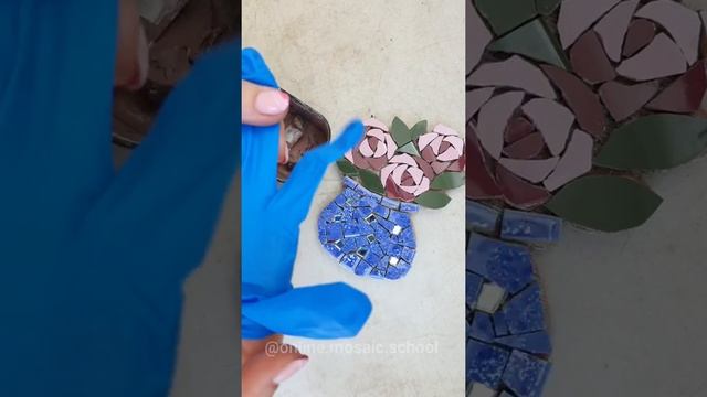 Как сохранить маникюр, занимаясь мозаикой смотреть онлайн