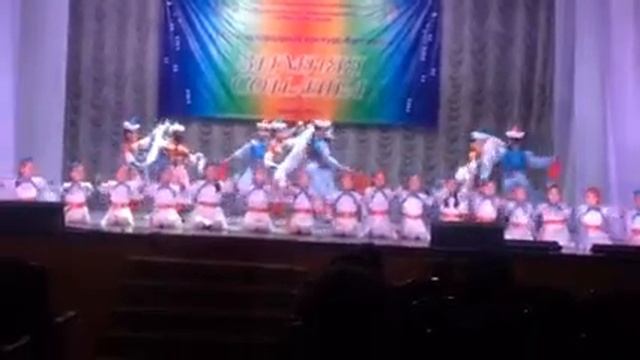 Хореографический ансамбль Утреняя заря танец Моё ликуещее детство. Рук. К. У. Владимировна. смотреть онлайн