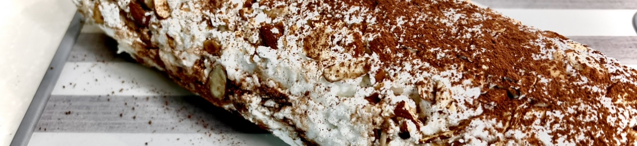 Меренговый  рулет с Нутеллой, орехами и какао!