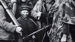 Юный партизан которому было 14 лет подвиг пионера Василий Коробко