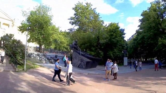 Гоголевский бульвар. Бульварное кольцо Москвы, бульвар номер 1.