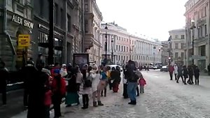 Харе кришна у Эрмитажа   фантастика. Пляски кришнаитов в Питере