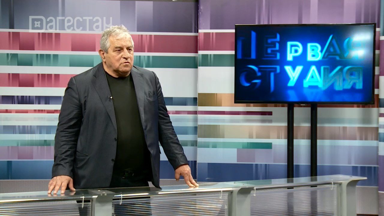 1 канал испытания. Фон для выпуска новостей. Неквалифицированный инвестор фото. Старые передачи. Мужские тесты.