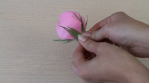 Пион с конфетой из гофрированной бумаги Мастер-Класс. Цветы из конфет. DIY Buket7ruTV