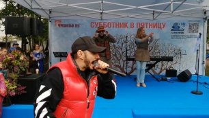 Тимур Родригез и Дмитрий Хрусталев на благотворительном концерте Фонда "Галчонок"