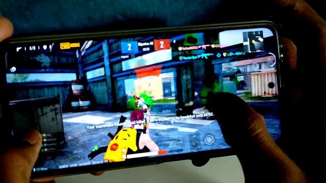 HANDCAM | POCO X3 PRO PUBG TEST (4K) | HDR + EXTREME 60 FPS | BEST BUDGET GAMING PHONE UNDER 20000