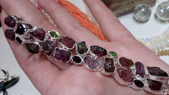 ШЕРЛ, ХРИЗОЛИТ И СЕРАФИНИТ💖🌠КАМЕННЫЙ КАРНАВАЛ 😁🖤❤️🎈🎈🎈 смотреть онлайн