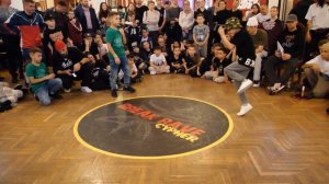 BREAK RAVE CYPHER 2019 - kids 1x1 - 1/8 final bboy Rich vs Вжик