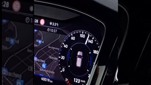 140 км/час! Немецкий автобан - скорость без ограничений #нашажизньвгермании #мюнхен #бавария #авто