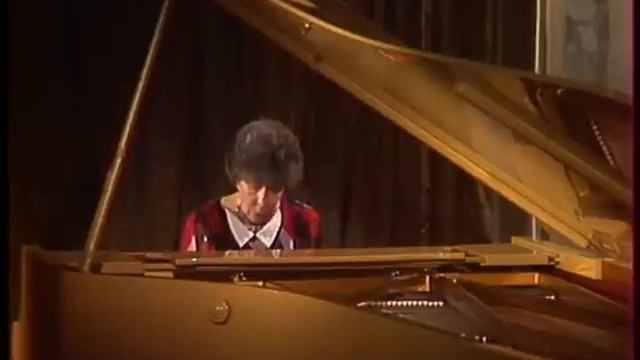 Открытый рояль. Мазурки Ф. Шопена смотреть онлайн