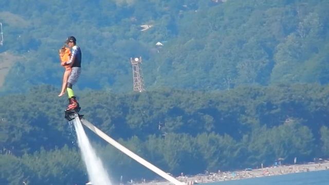 Флай с пассажиром  DSCN3974  Пицунда.  21 06 2021 смотреть онлайн