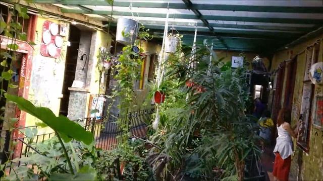 Szimpla Kert Budapest Sept 2018 смотреть онлайн