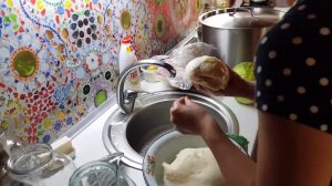 КАК КОРЕЯНКА ЖАРИТ ТЕСТО