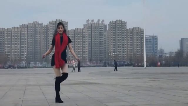 Цин Цин исполнила танец с энтузиазмом и энергией| Мир
