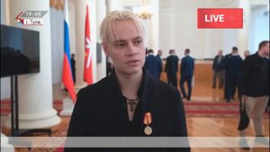 Справедливо? Певец SHAMAN был удостоен медали за Самоотверженость и Единство