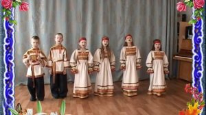 Русская народная песня «Во кузни́це молодые кузнецы».