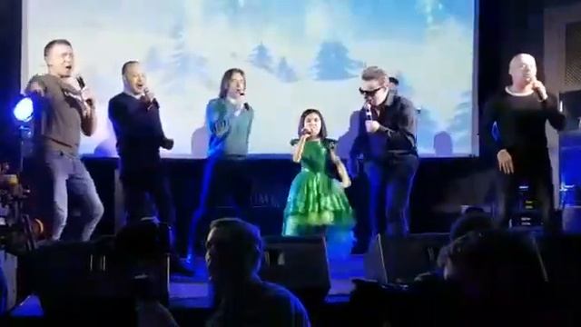 Эвелина Тайчинова и Хор Турецкого Потолок ледяной 03.03.2019 смотреть онлайн