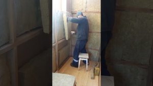 Как утеплить стену с помощью Стекловата