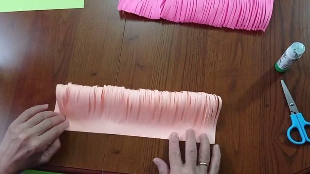 Детские поделки. Цветы из бумаги