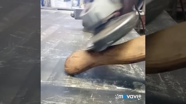 Как сделать топор из рессоры и уголка смотреть онлайн