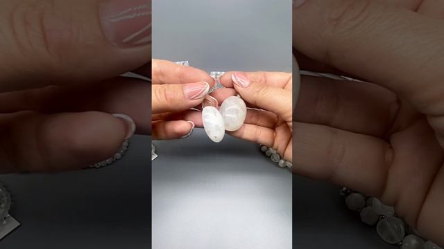 Сегодня о завораживающем Адуляре с голубыми переливами! Смотреть со звуком! #лунныйкамень #серебро