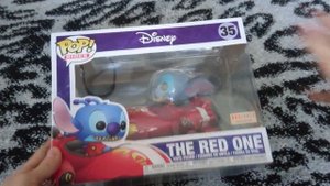 Распаковка эксклюзивной фигурки Funko Pop Стич на красном крейсере по мультику "Лило и Стич"