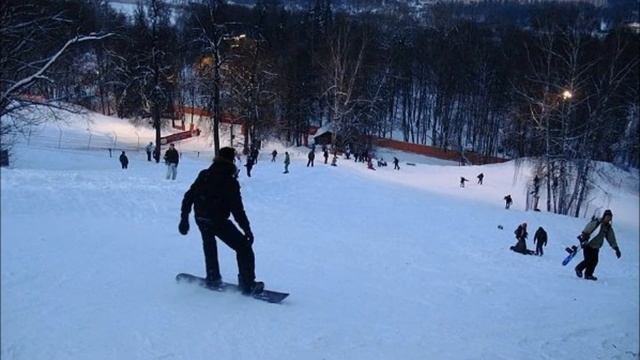 Москва  Смотровая площадка на Воробьевых Горах   Вид днем и вечером