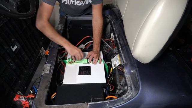 Off-road Solar Golf Cart Part 2: Battery Upgrade, Shunt/48V Inverter Installation and TEST DRIVE! смотреть онлайн